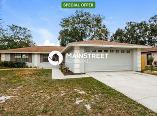 3722 Greenford St, Valrico, FL 33596