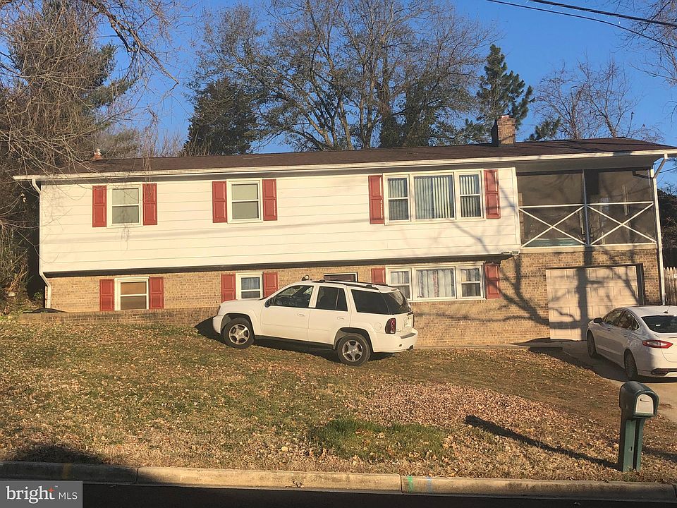 2nd image of 6904 Crafton Ln