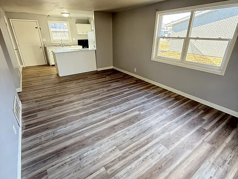 1640 Sagamore Pkwy W #7 — Photo 3