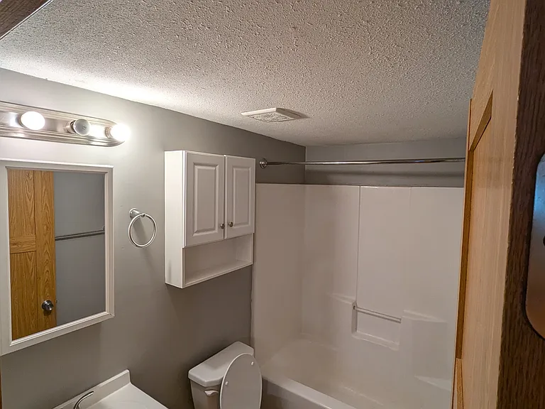 402 Central Ave SE #B — Photo 9