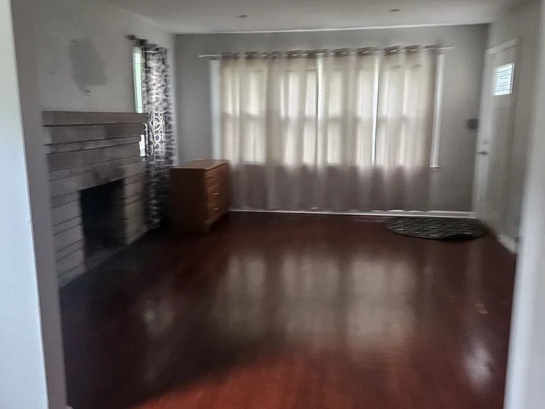 1704 Wilber St — Photo 6