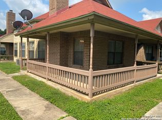 6322 Queens Castle APT 4, San Antonio, TX 78218