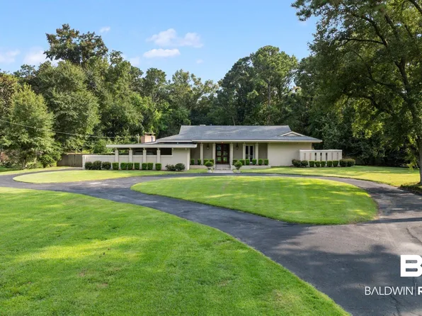 5500 Lakewood Dr, Fairhope, AL 36532