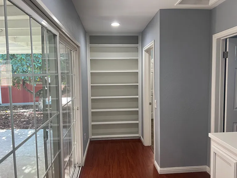 3887 Ocean View Blvd — Photo 24