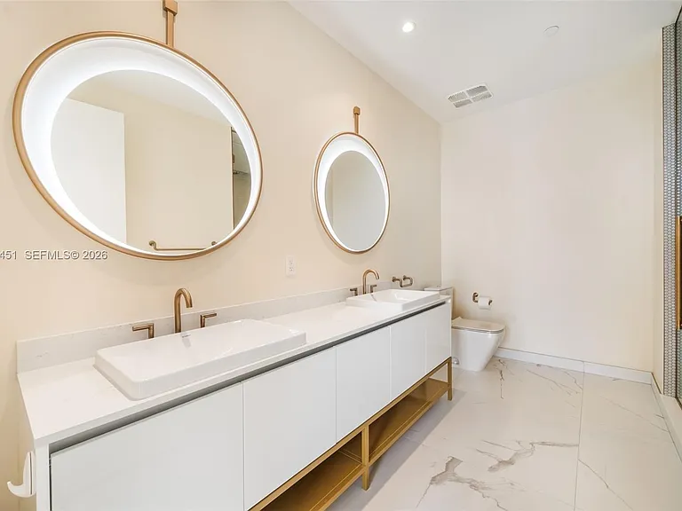 2655 S Bayshore Dr #1906 — Photo 14