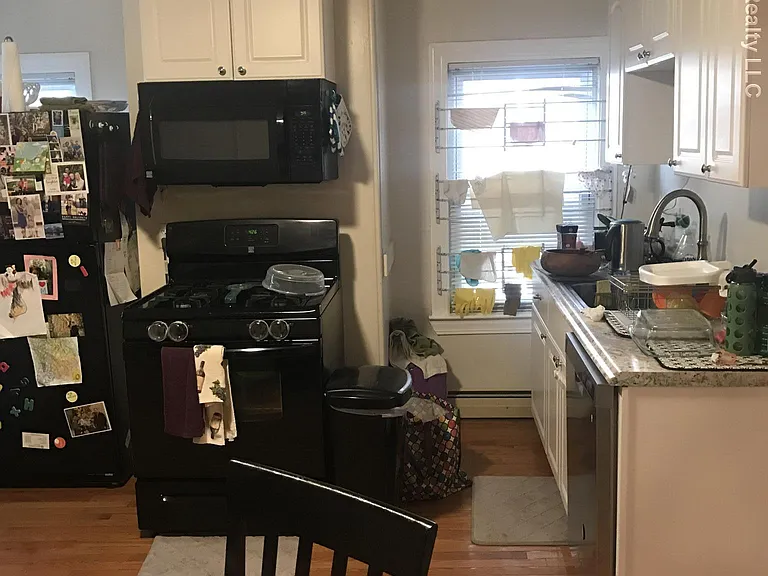 237 Columbia St #3 — Photo 5