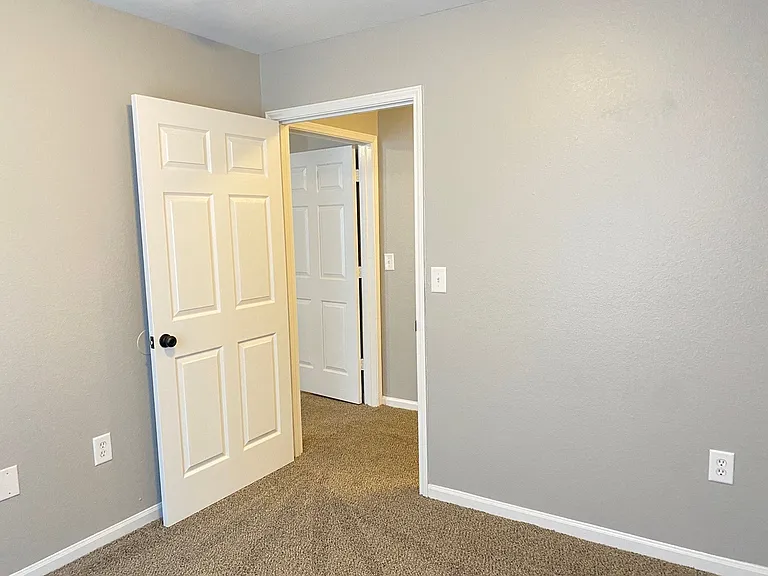 2119 Ringgold Ct #208 — Photo 16