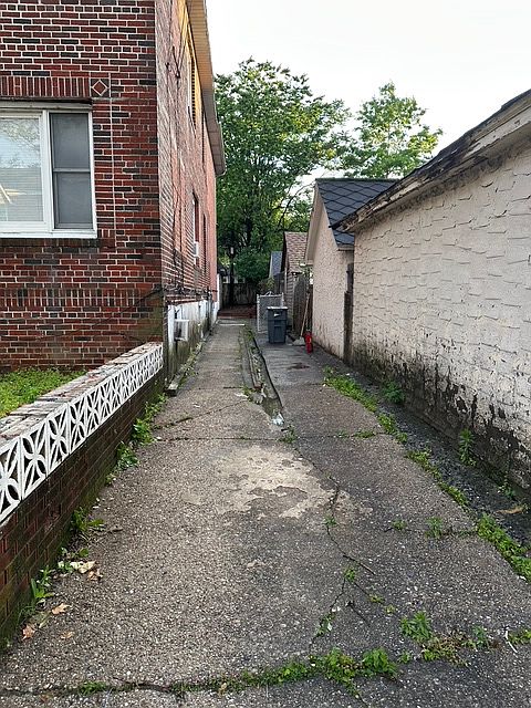 House sidewalk