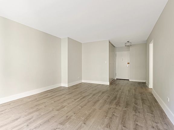 5th image of 330 E 49th St APT 6D