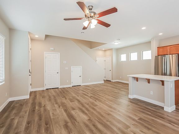 5th image of 6508 Butterfly Sky St