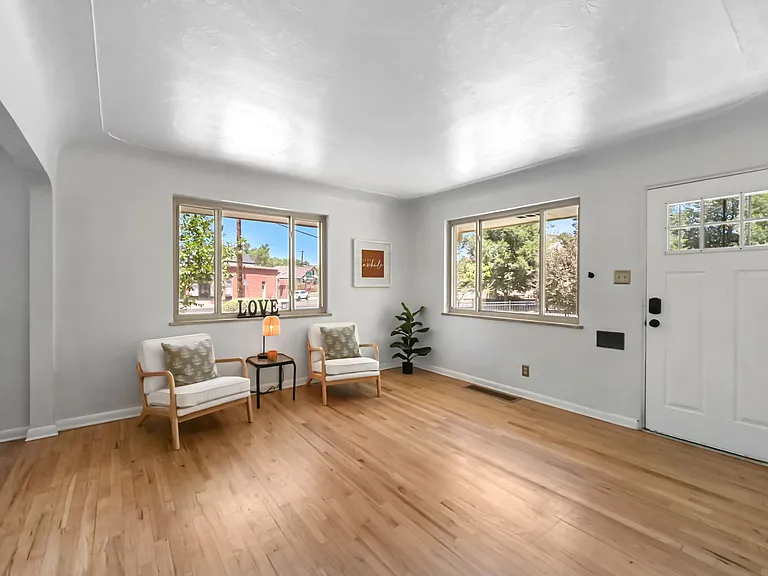 3286 W Fairview Pl — Photo 11