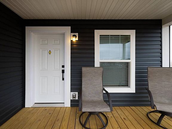 2nd image of 127 Orion Ave #127