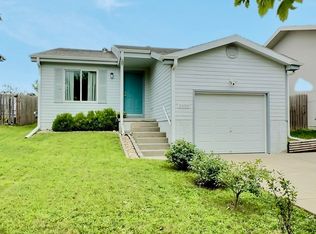 2000 NW 57th St, Lincoln, NE 68528