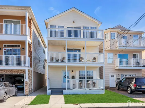 28 Bay Ave, Keansburg, NJ 07734