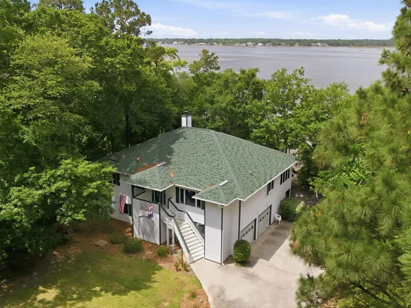 308 Silver Creek Landing Road, Swansboro, NC 28584