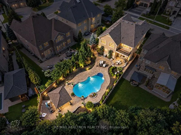 283 Lady Valentina Ave, Vaughan, ON L6A 4T2