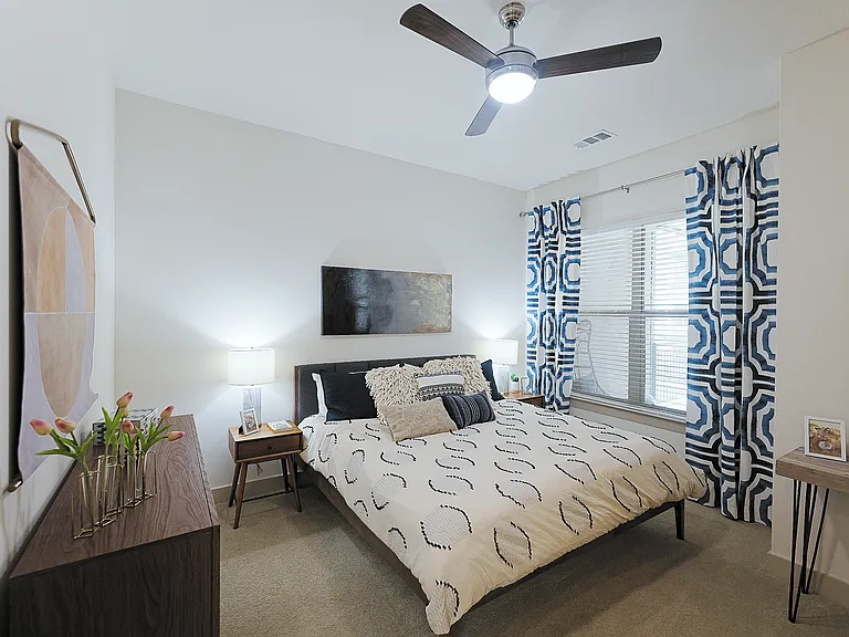 The Drake on Summit — Photo 274