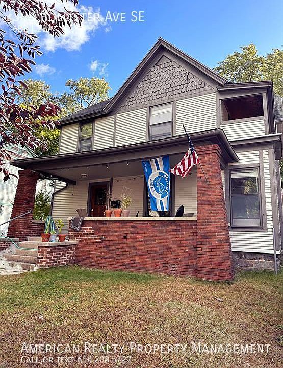 1st image of 340 Hollister Ave SE