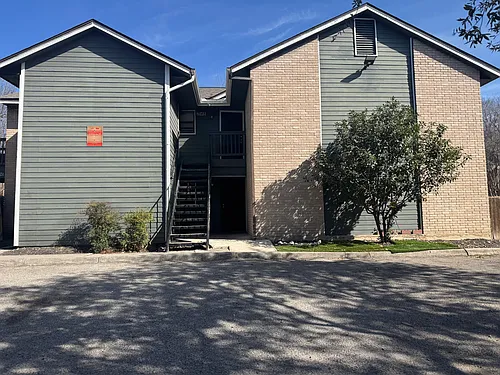 7548 Windsor Oaks Photo 1