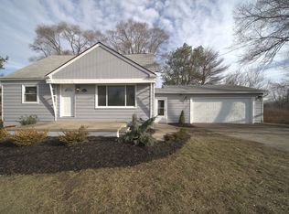 49238 Romeo Plank Rd, Macomb, MI 48044