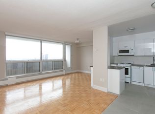 666 Spadina Ave. - Sussex Square, Toronto, ON M5S 2H8