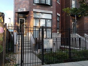 1st image of 1755 N Artesian Ave