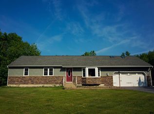 682 Tanner Rd, Clifton Park, NY 12065