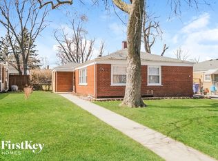 422 Granville Ave, Hillside, IL 60162
