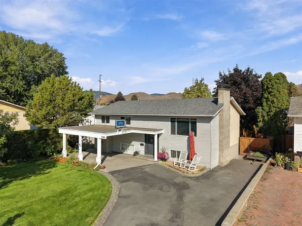 1580 Happyvale Pl, Kamloops, BC V2B 7T9