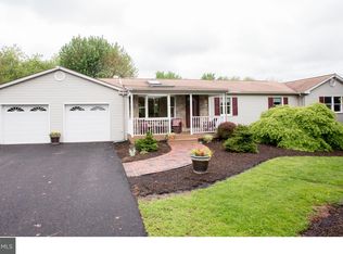 705 Schwenk Ml, Perkasie, PA 18944