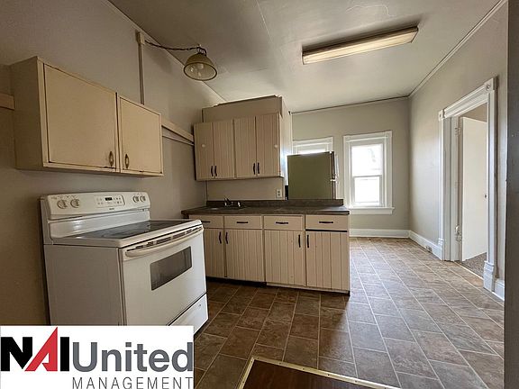 4th image of 1524 Grandview Blvd APT 3