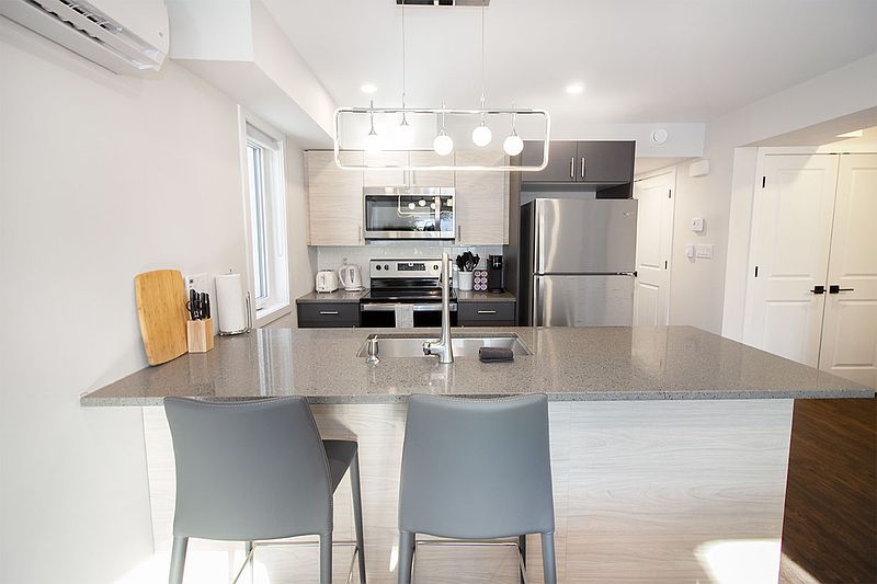 Winnipeg Apartment for rent - 4 Bedrooms — photo 37