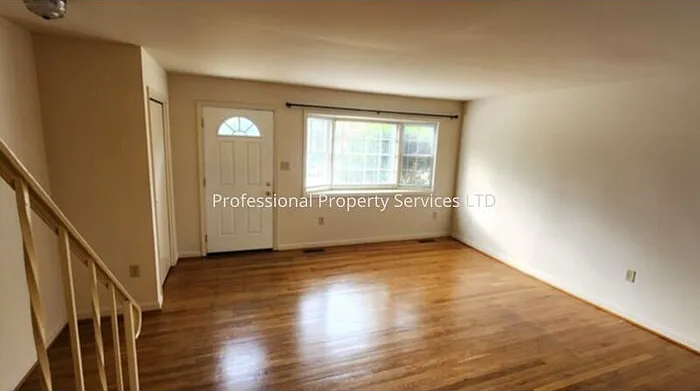 1912 Abbey Ln — Photo 6