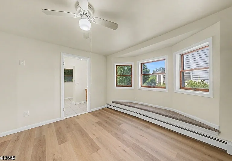 12 High St — Photo 16