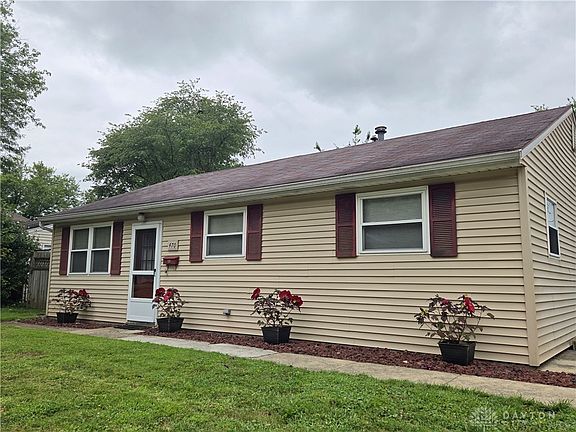 3rd image of 470 Marshall Dr