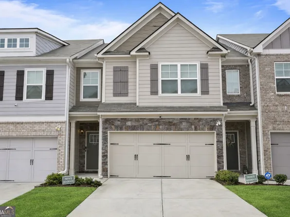 7637 Avalon Blvd, Fairburn, GA 30213