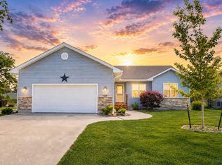 102 12th St, Dallas Center, IA 50063