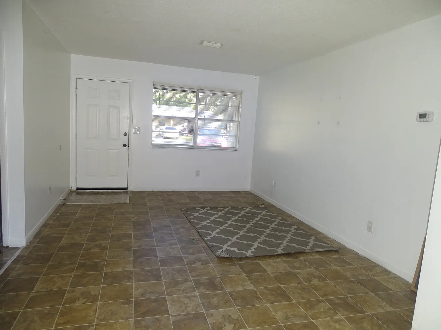 2 bed, 980 sqft, $1,000 — Photo 2