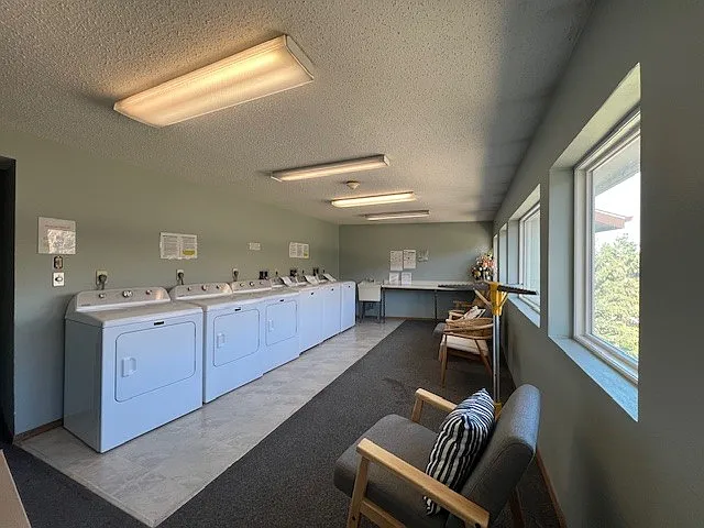 3951 Fairway Hills Dr — Photo 23