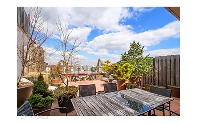 Rented by Douglas Elliman | media 21