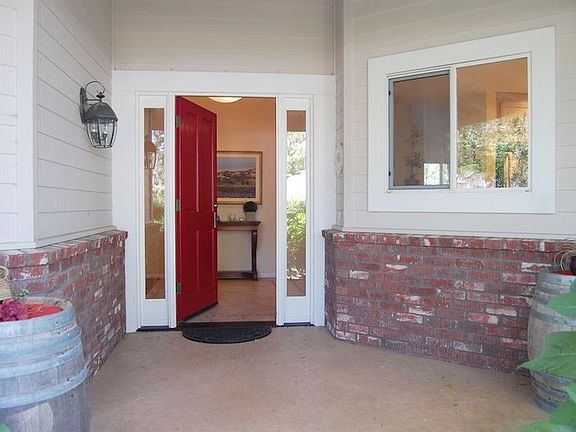 2nd image of 2949 Alta St
