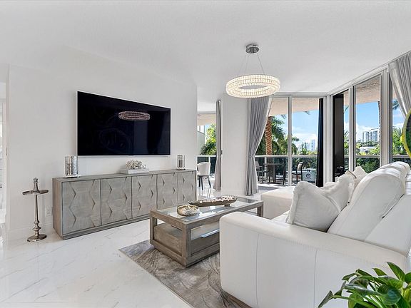 2nd image of 3100 N Ocean Boulevard #306
