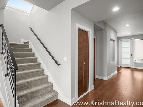 5th image of 6824 SE Chinquapin Dr