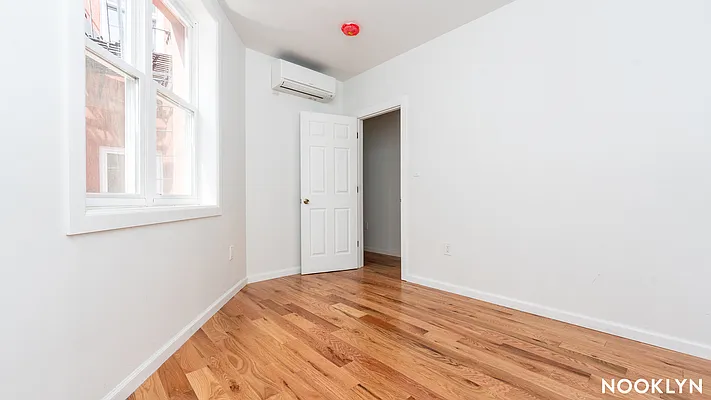 Rented by Nooklyn NYC LLC | media 10
