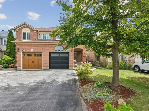 1373 Quest Cir, Mississauga, ON L5N 8B5