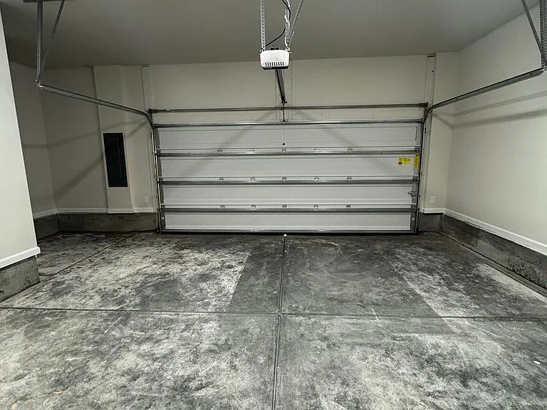 8911 Nettleton Ave — Photo 31