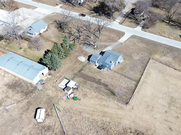 1313 W 4th St N, Newton, IA 50208