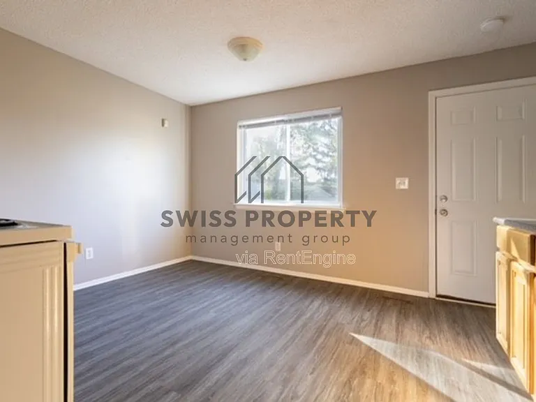 2859 Falcon Bridge Dr — Photo 18