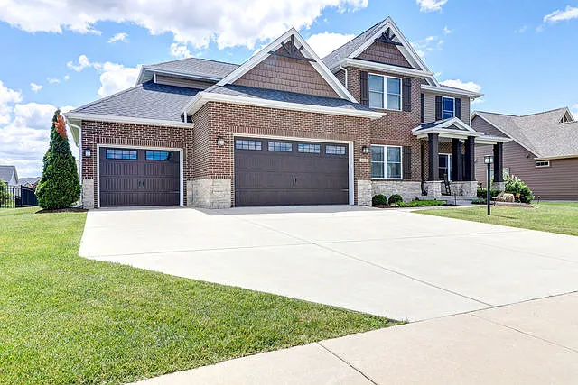 4803 Vahalla Dr photo 1