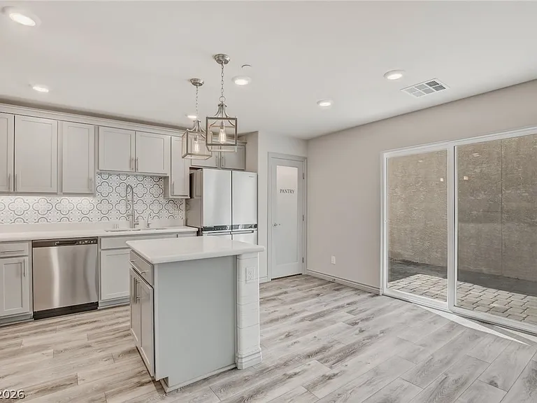 305 Quail Dove Ave — Photo 9